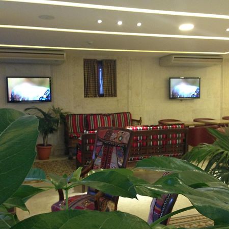 Assaha Ghobeiry Hotel ベイルート エクステリア 写真