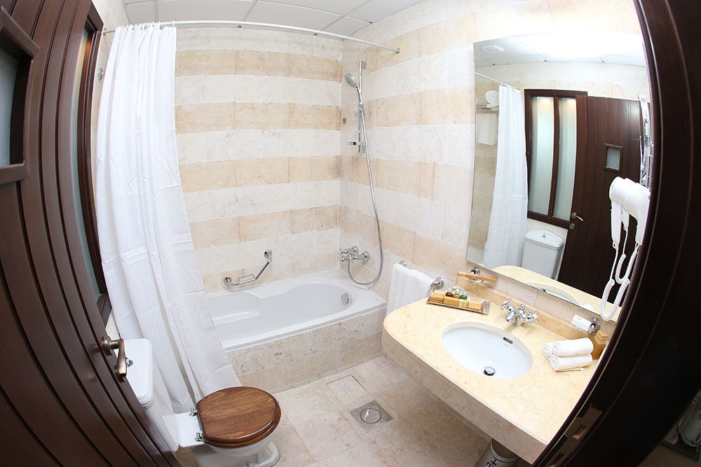 Assaha Ghobeiry Hotel ベイルート エクステリア 写真
