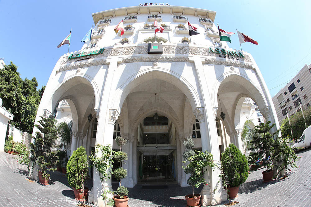 Assaha Ghobeiry Hotel ベイルート エクステリア 写真