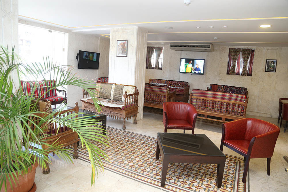 Assaha Ghobeiry Hotel ベイルート エクステリア 写真