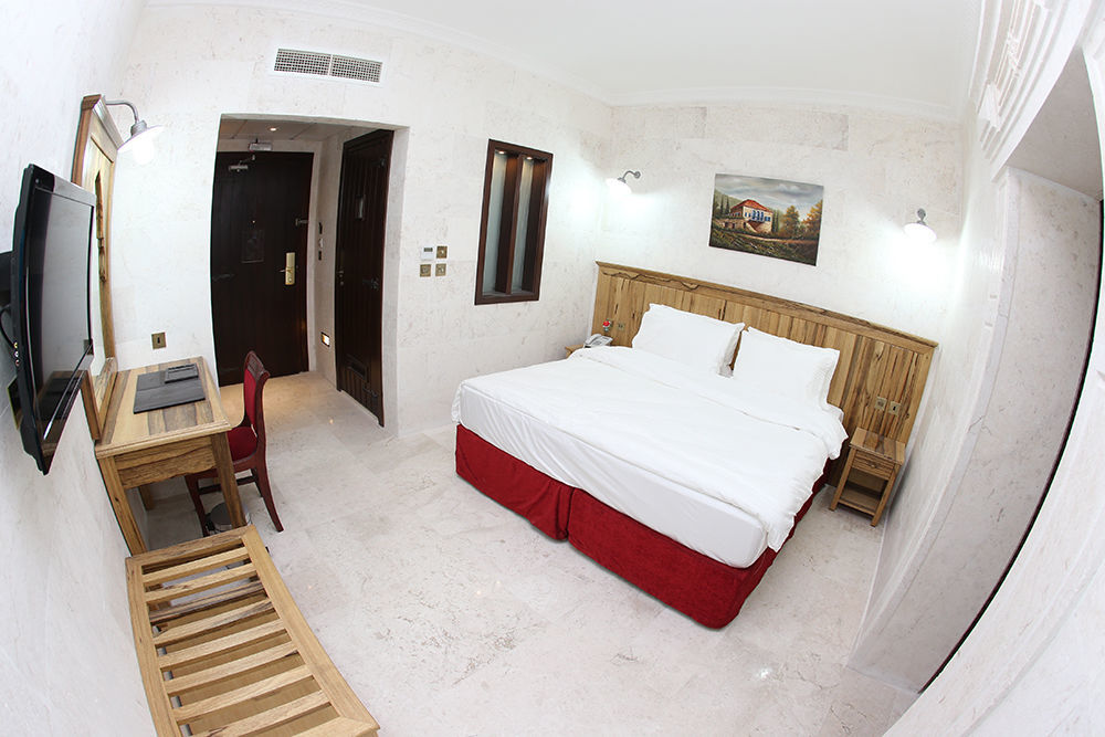 Assaha Ghobeiry Hotel ベイルート エクステリア 写真